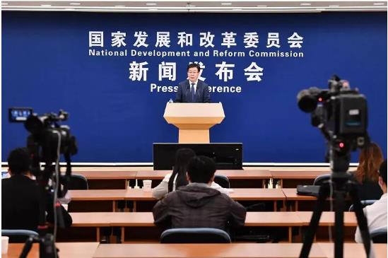 国家发改委：鼓励民营企业投资建设分布式光伏!