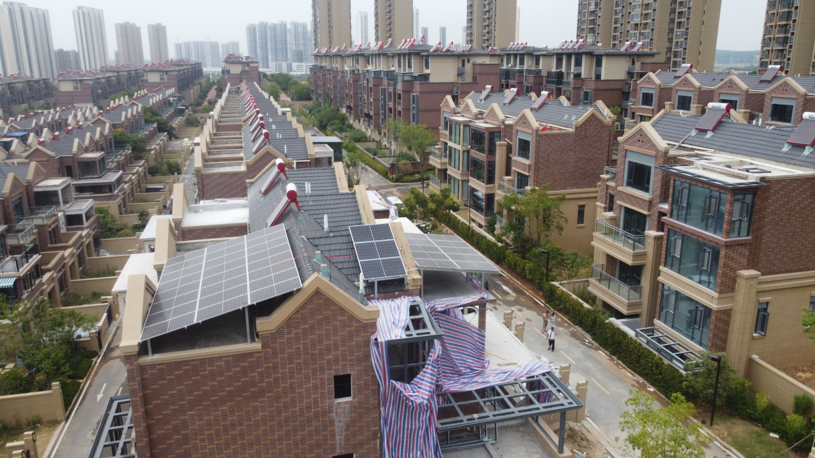两部委：鼓励电力用户与新能源企业签订年度及以上绿电交易合同
